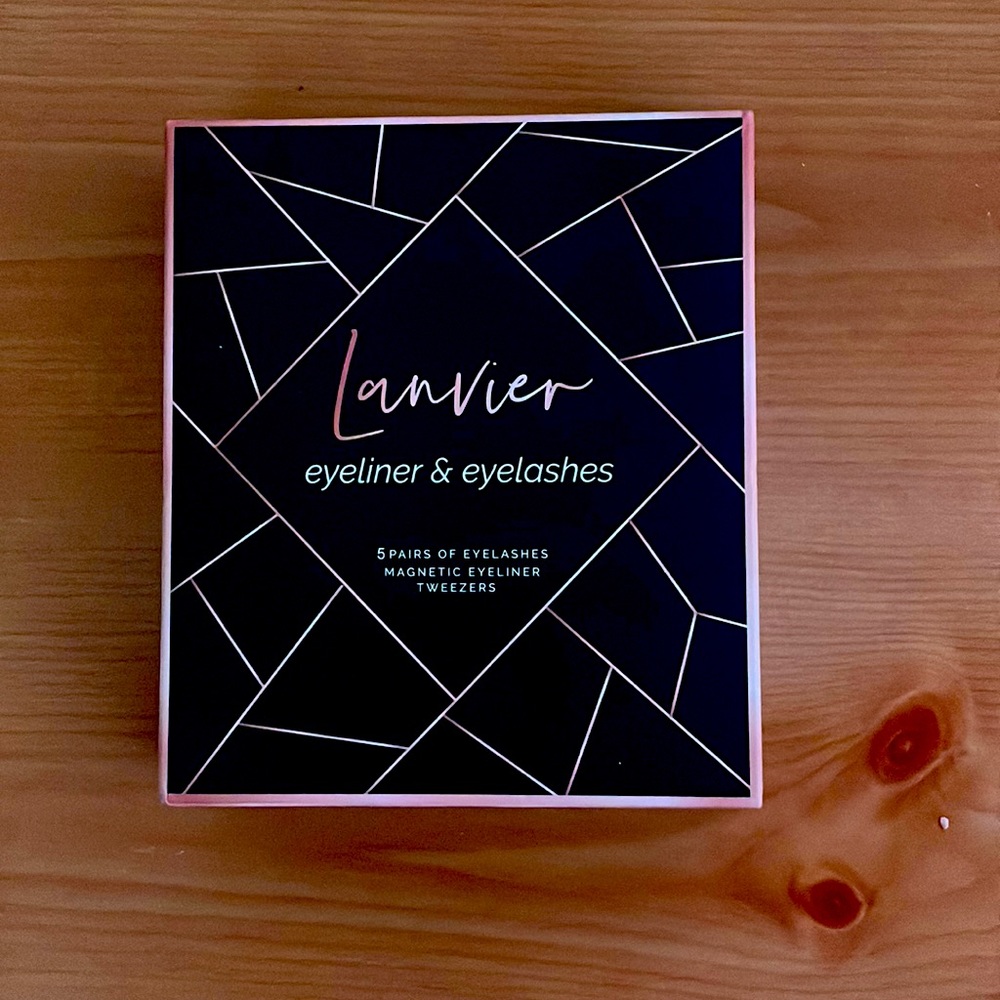 Magnetic fake eyelashes